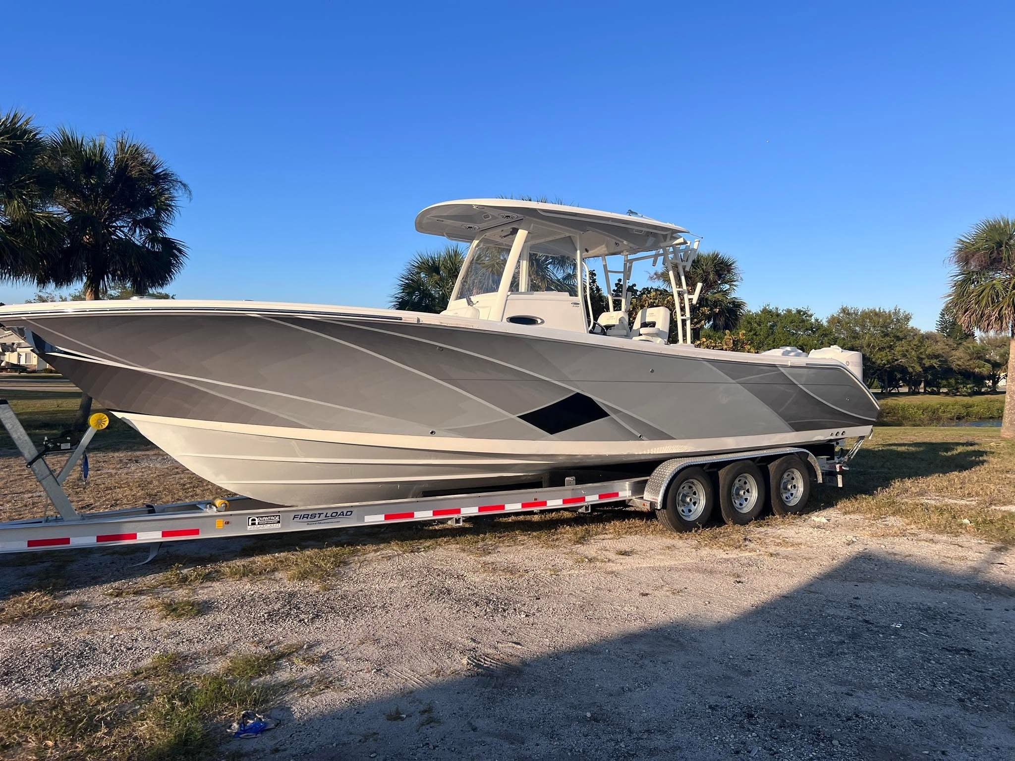 Custom boat hull graphics completed by Wrap Giants