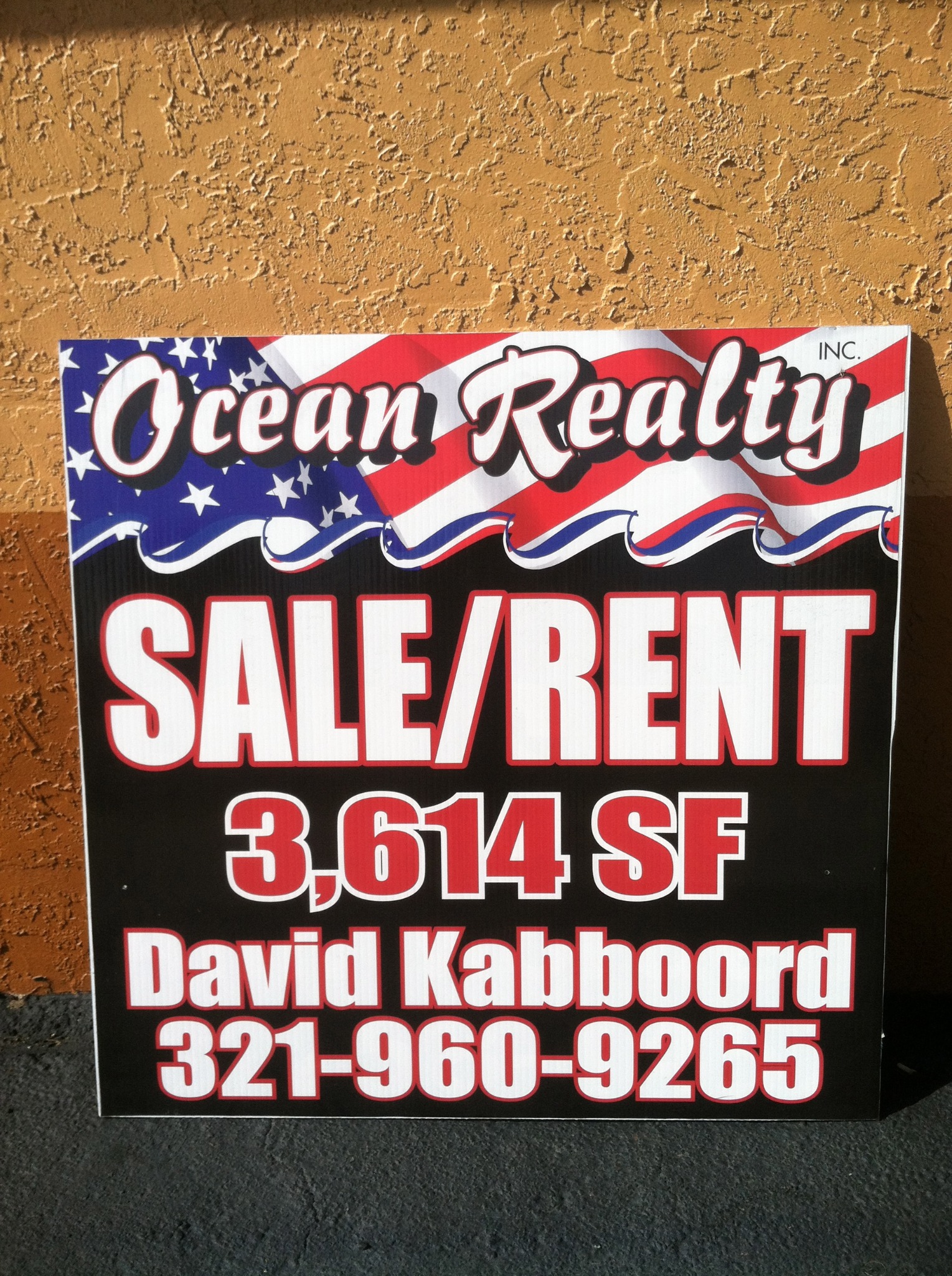 Real estate sign produced by Wrap Giants